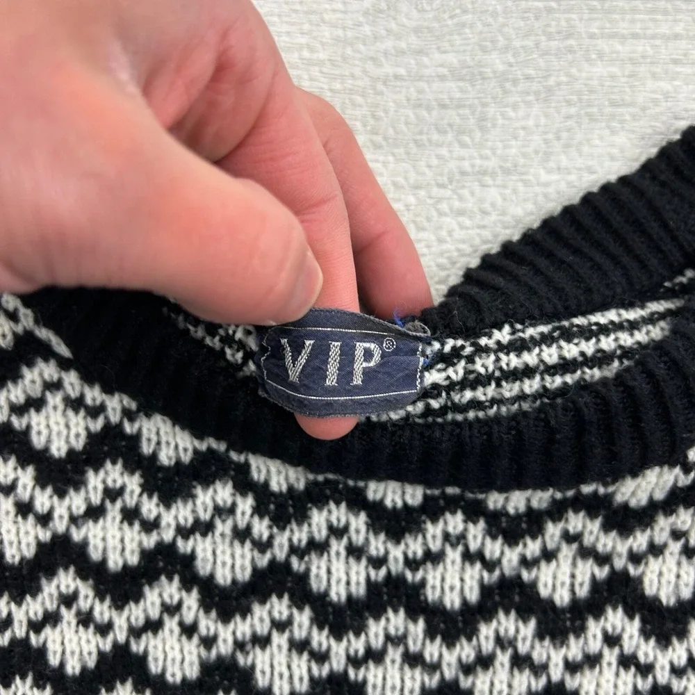 Vintage 80s VIP Geometric Sweater‎ Size Medium Black White Grandpa Pullover